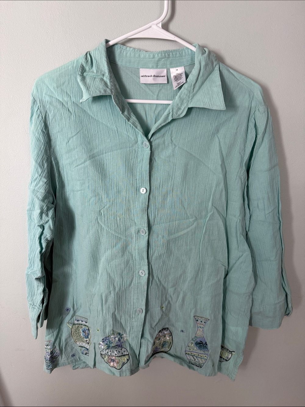 Alfred Dunner Seafoam Button-Up Embroidered Hem 3/4 Sleeve Blouse Size 14